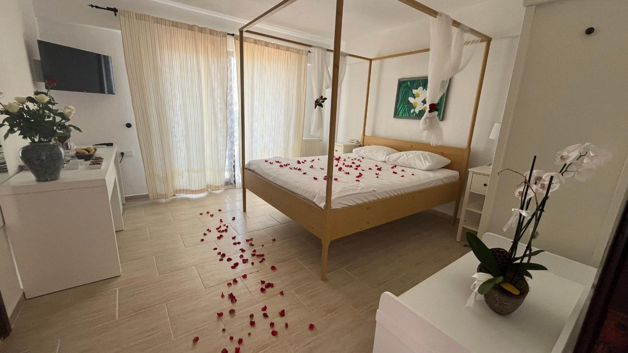 Nergis Hotel Karaburun  Exterior foto